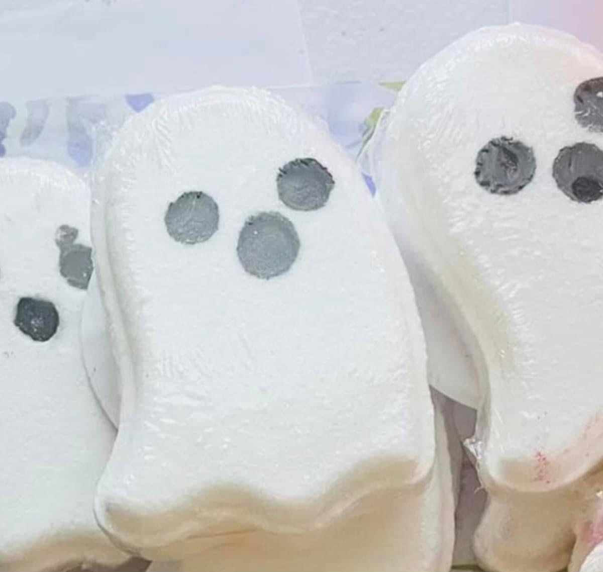 Ghost Bath Bomb