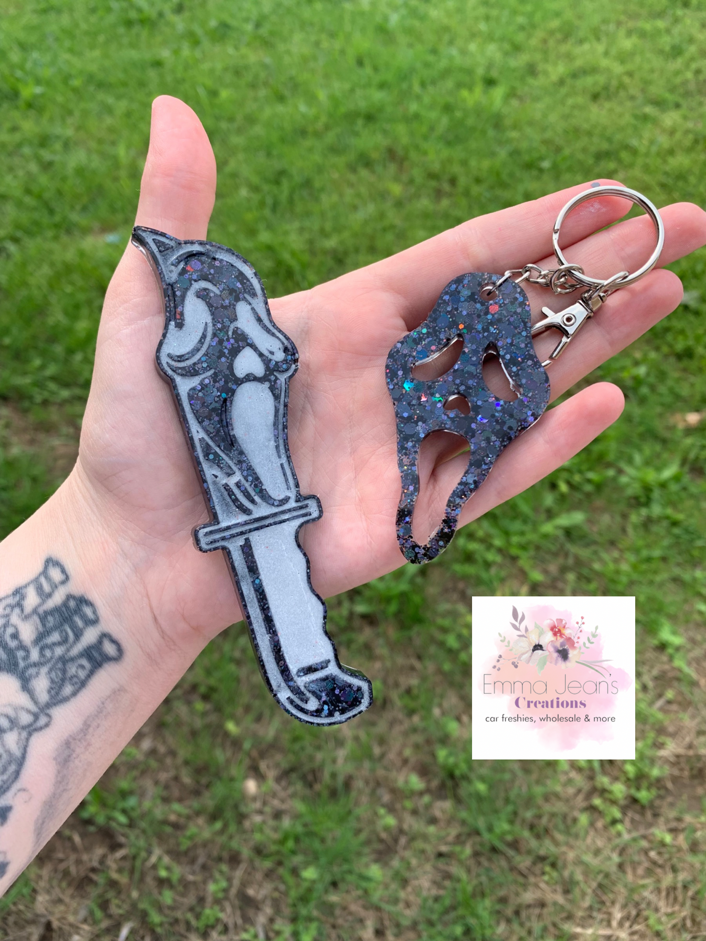 Ghostface Keychain & Fake Knife Bundle