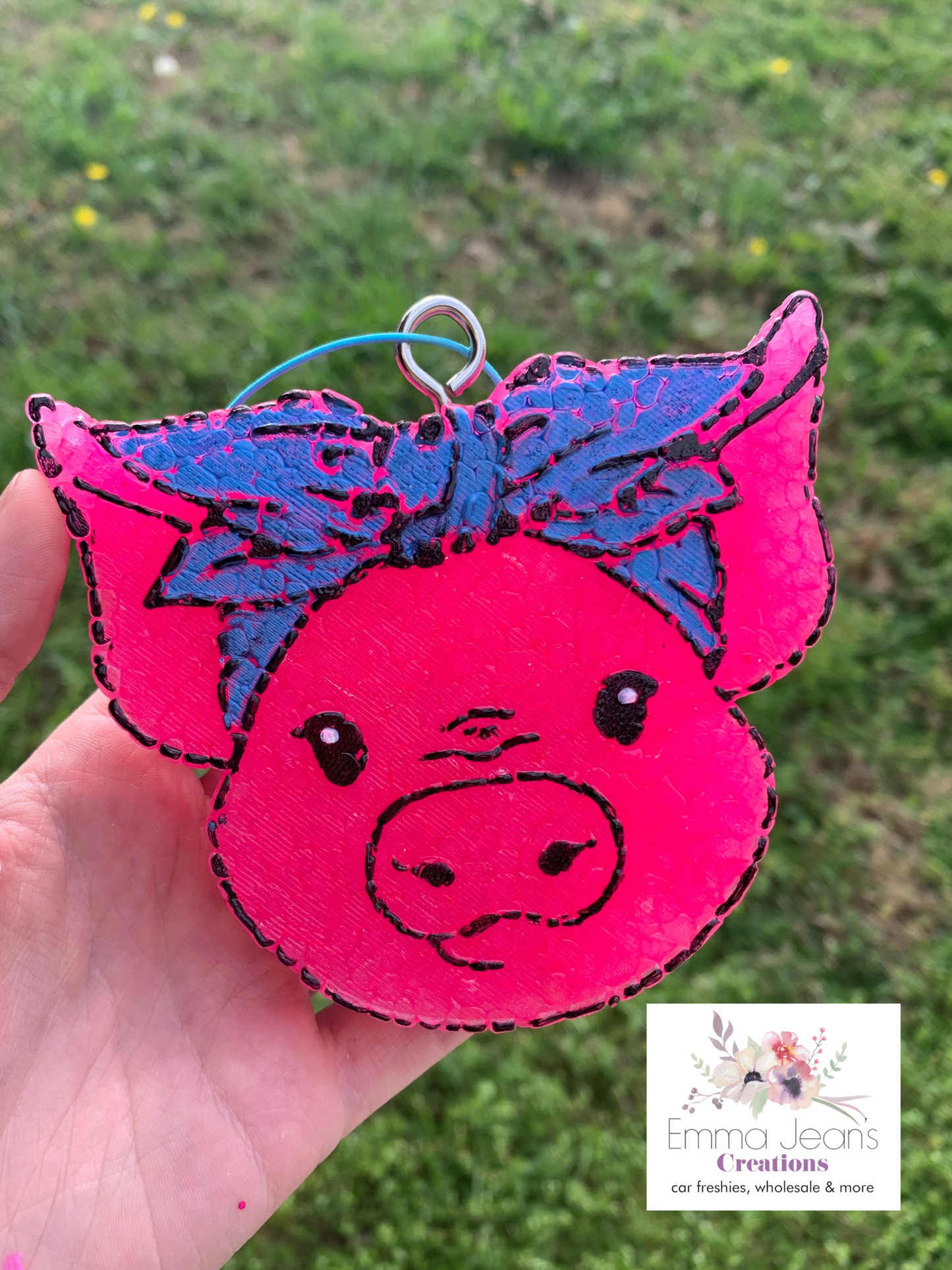 Pig With Bow Freshie